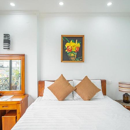 Miah Boutique Homestay Hanoi Buitenkant foto