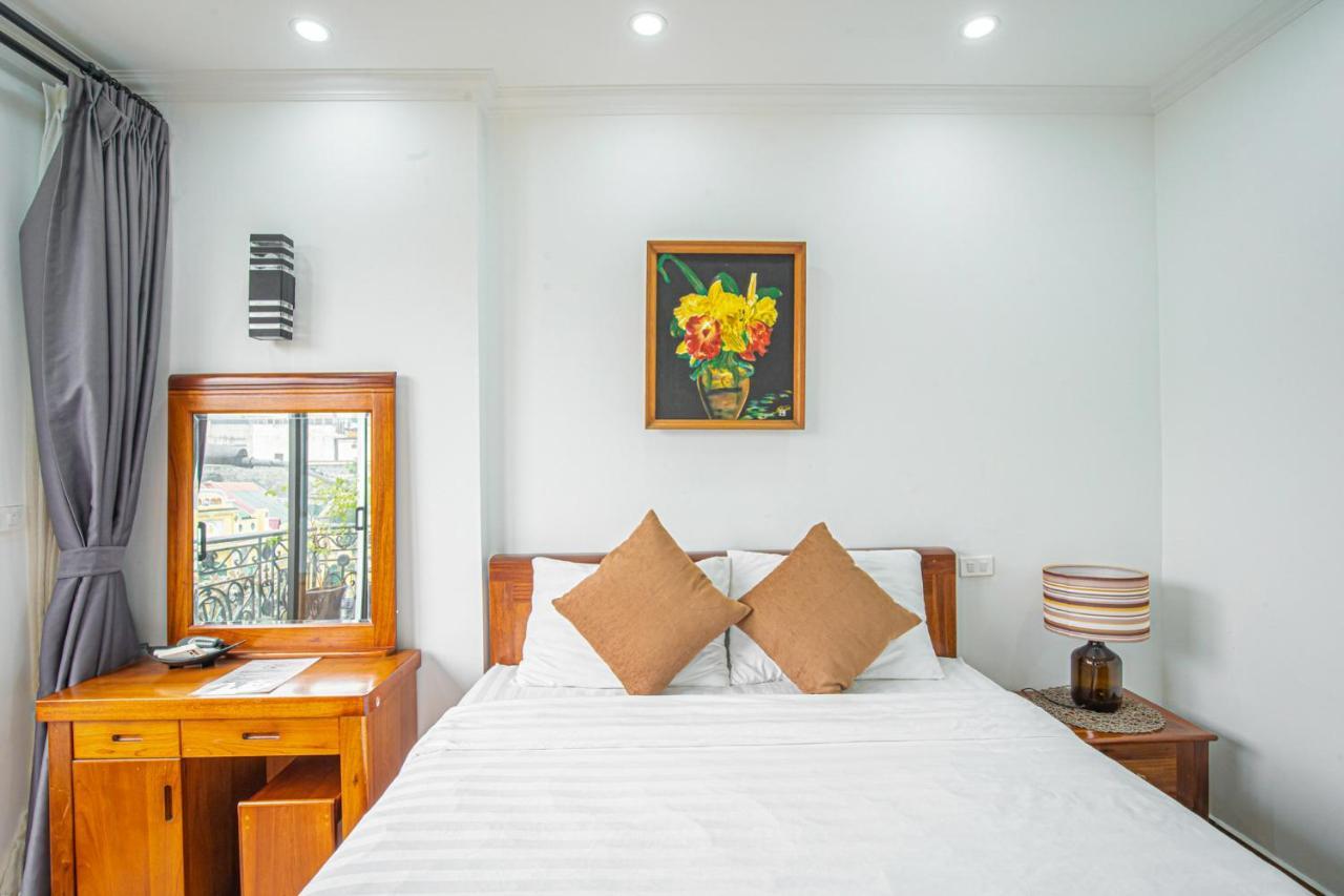 Miah Boutique Homestay Hanoi Buitenkant foto